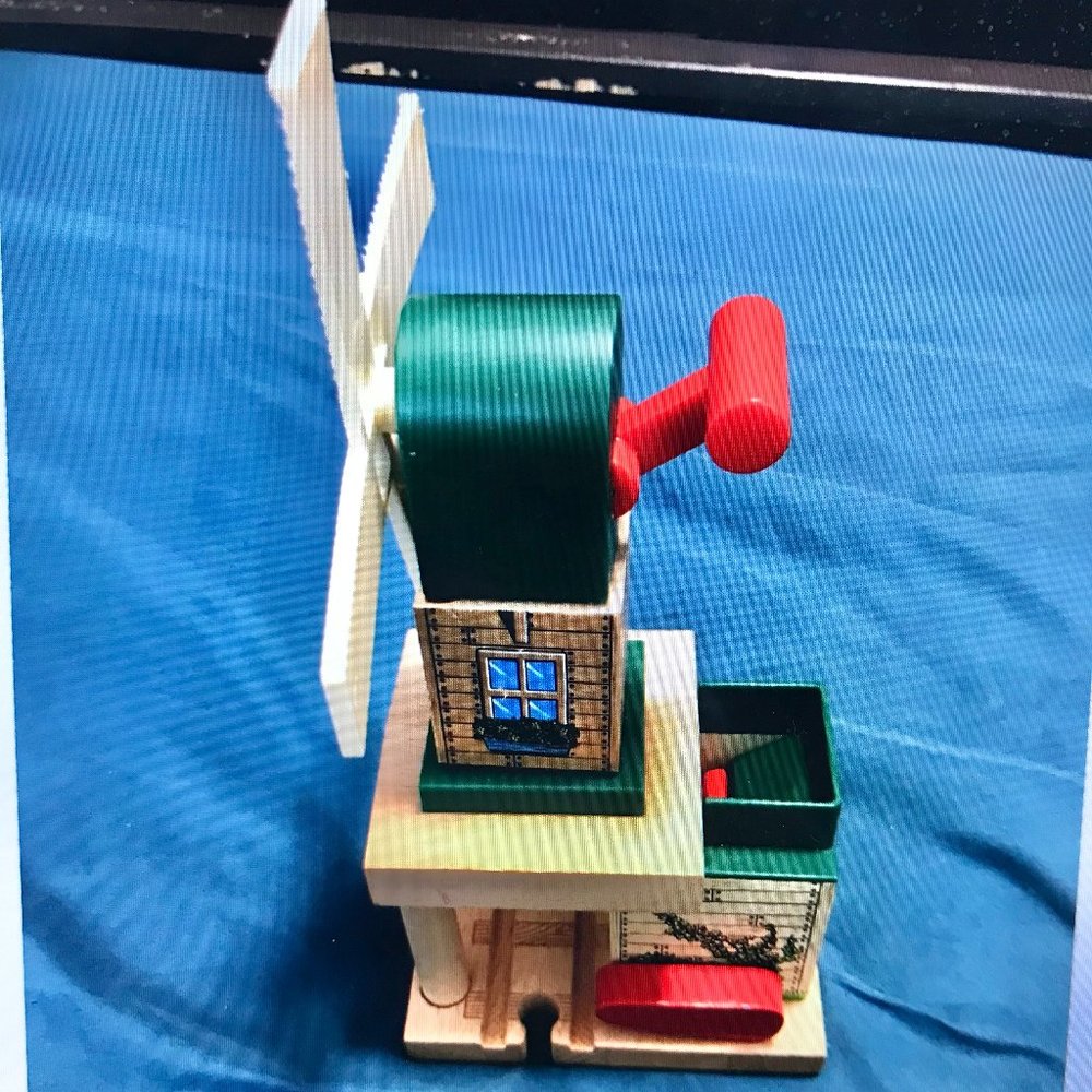 Thomas and Friends Wooden Railway Toby's Windmill - Picture 3 of 4